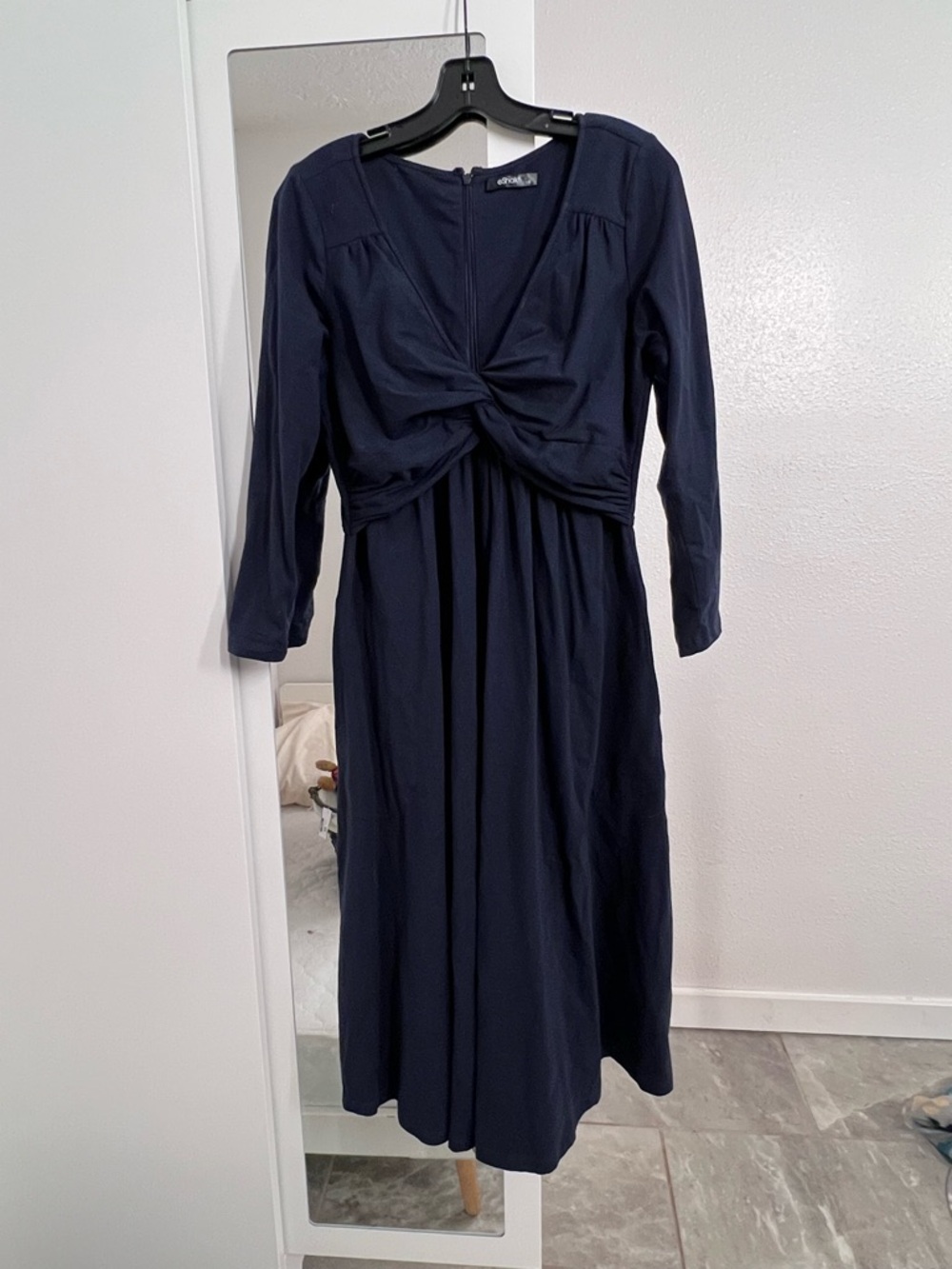 Source Unknown Navy Twist-Front Midi Dress